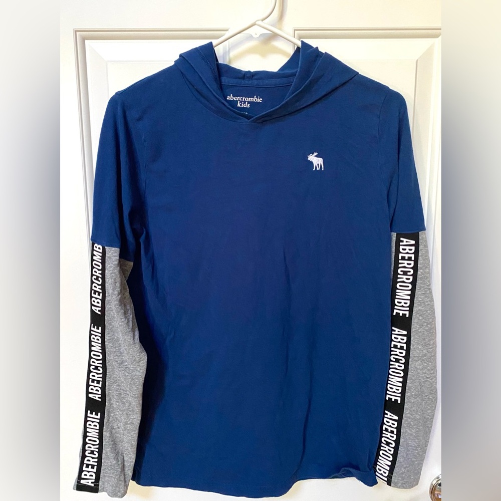 Abercrombie Kids long sleeve with hoodie size 15/16